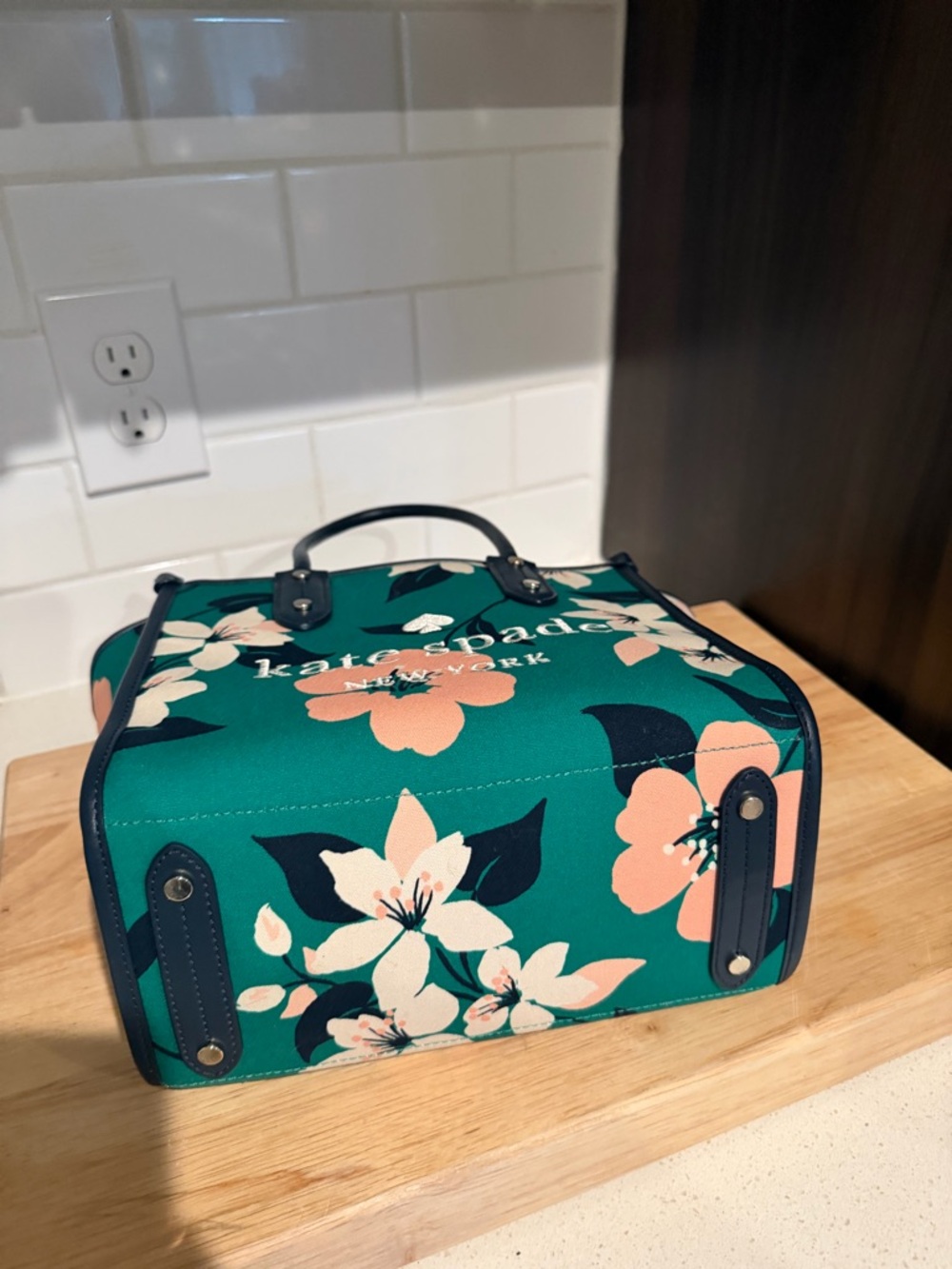 kate spade Green Floral Tote with Pink and Cream Blooms - Picture 10 of 12